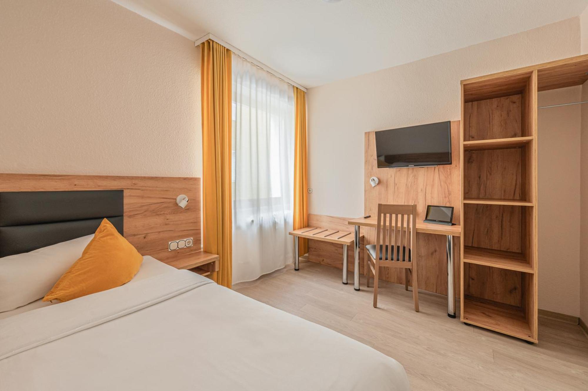 Hotel Gute Hoffnung Пфорцхайм Экстерьер фото